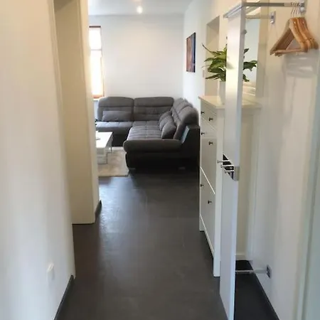 Harmonie-obergeschoss - 2x Schlafzimmer Kamin Playstation Grosser Balkon Apartment *