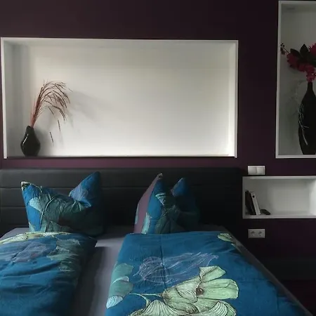 Harmonie-obergeschoss - 2x Schlafzimmer Kamin Playstation Grosser Balkon Drezno